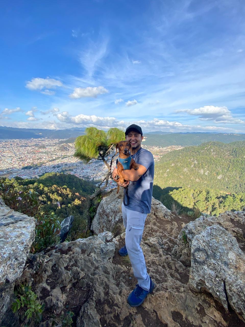 CAMINATA HACIA EL AMANECER EN LA MONTAÑA DE DON LAURO