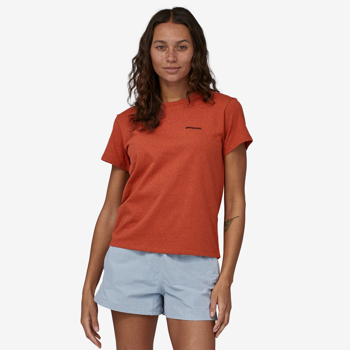 PLAYERA PATAGONIA- LOGO RESPONSINBILI TEE- MUJER